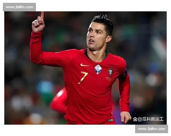 C 罗逆生长神话！40 岁再获足坛顶薪，日薪 48.8 万镑冲击千球里程碑